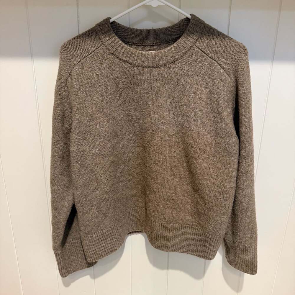 Abercrombie & Fitch Sweater Size M Brown Crewneck